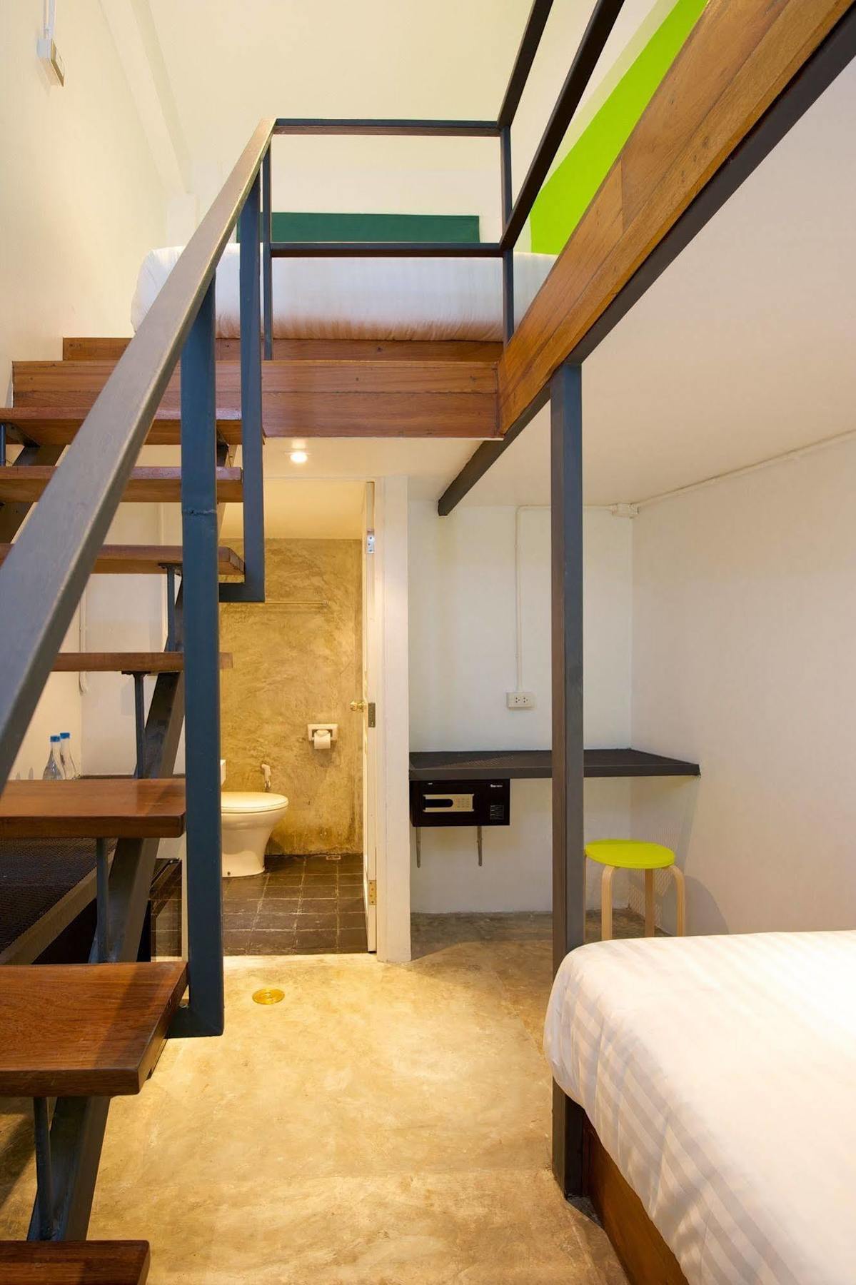 Mint Hotel Тау Экстерьер фото