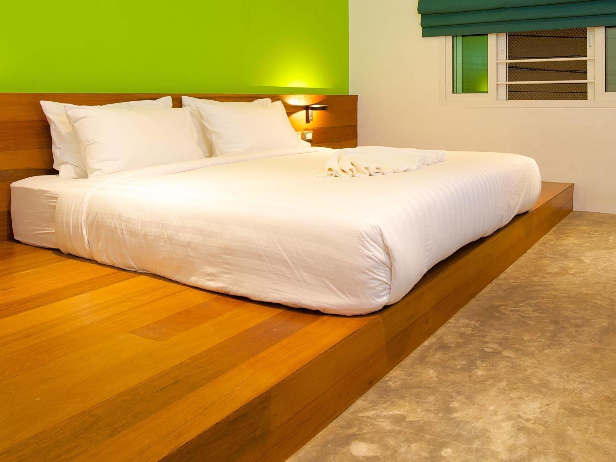 Mint Hotel Тау Экстерьер фото