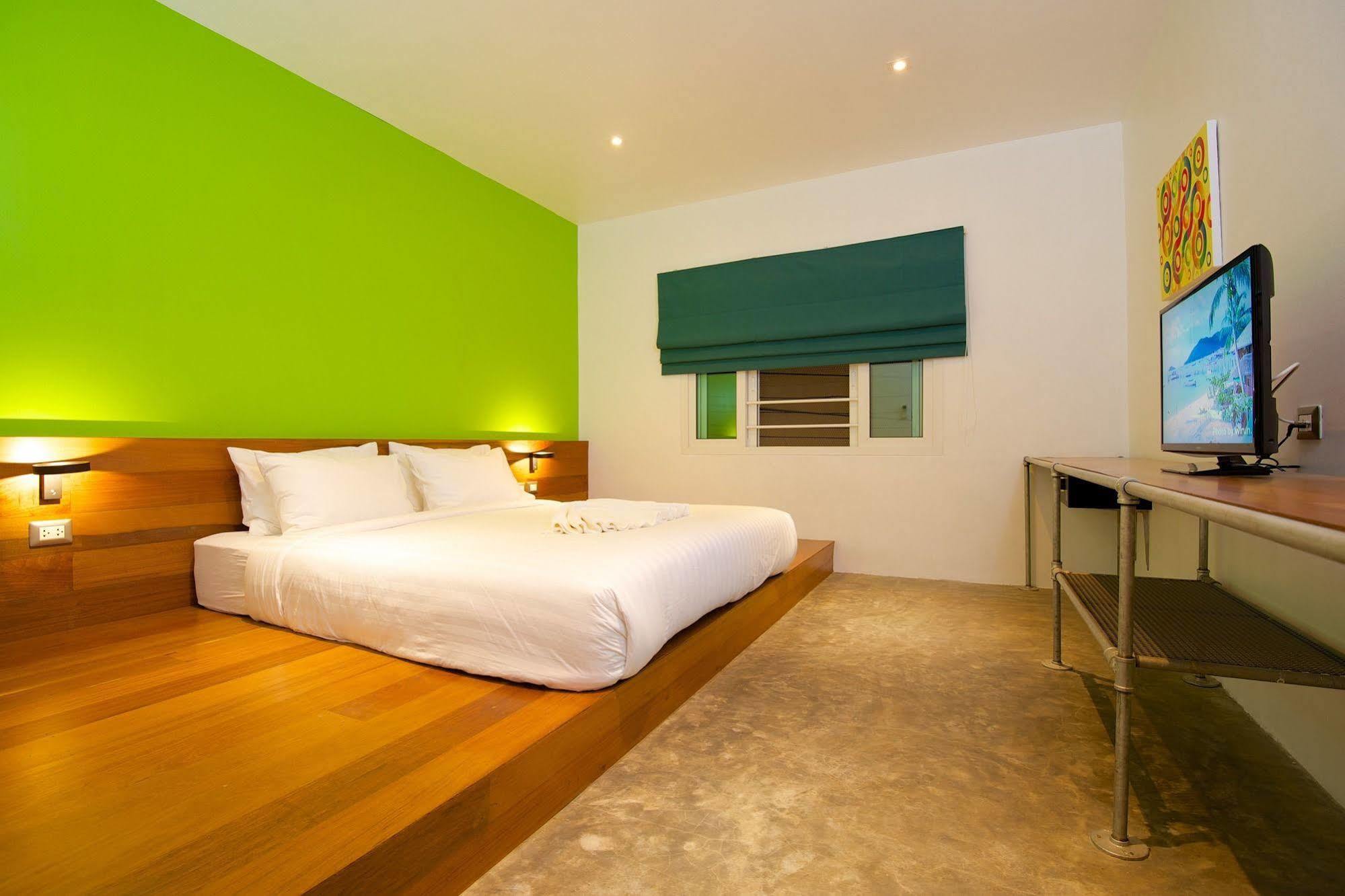 Mint Hotel Тау Экстерьер фото